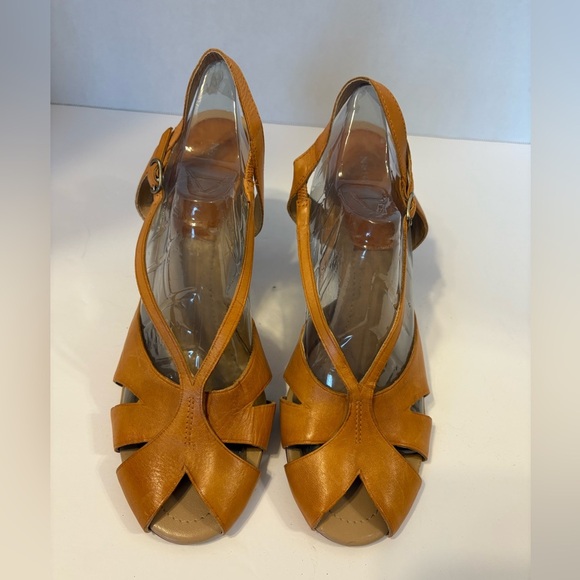 Naturalizer leather tan open toe strappy stiletto sandals heels shoes size 10 M - Picture 1 of 12